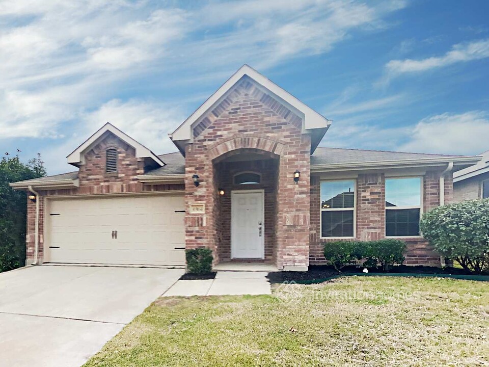 4964 Galley Cir in Fort Worth, TX - Building Photo