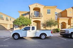 1367 S Country Club Dr in Mesa, AZ - Building Photo