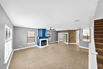 2830 Redsky Hill in San Antonio, TX - Building Photo - Building Photo