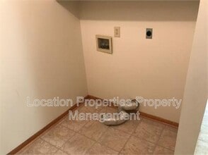 945 Homewood St in Lawrence, KS - Building Photo - Building Photo