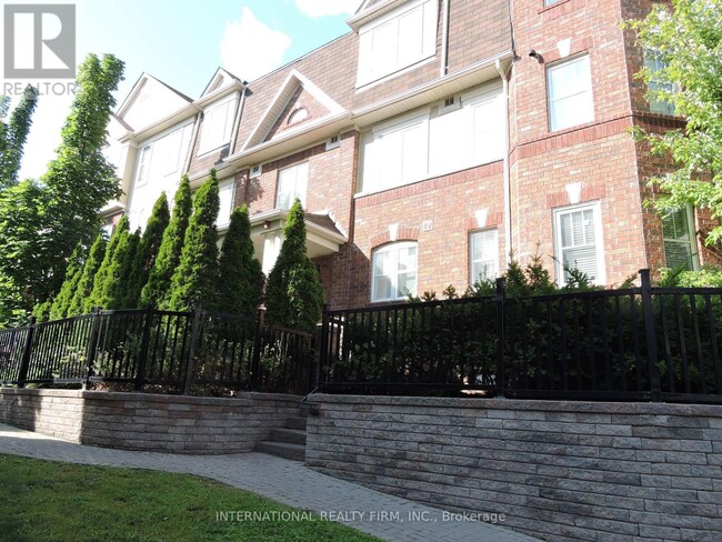 714-714 Neighbourhood Cir