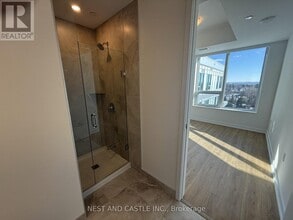 500 Plains Rd E in Burlington, ON - Building Photo - Building Photo