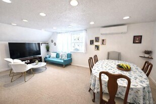 532 Park Ave in Centereach, NY - Building Photo