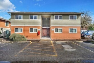 6033 N Fessenden St in Portland, OR - Building Photo - Building Photo