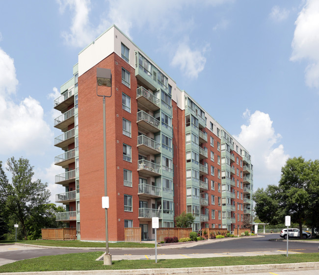 The Waterford in Waterloo, ON - Building Photo - Primary Photo