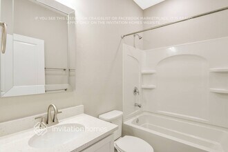 10538 Medford Lakes Dr in Riverview, FL - Building Photo - Building Photo