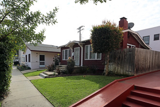 Patio Laguna Apartments in Coronado, CA - Building Photo - Building Photo