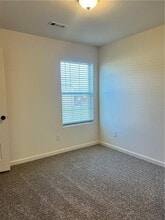 824 S Parrot Ln in Siloam Springs, AR - Building Photo - Building Photo