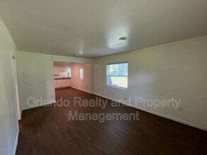 1345 Winnifred St in Orlando, FL - Building Photo - Building Photo