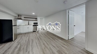 630 N Skyline Dr in Tacoma, WA - Building Photo - Building Photo