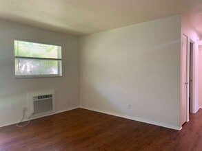 3007 50th St S in Gulfport, FL - Building Photo - Building Photo