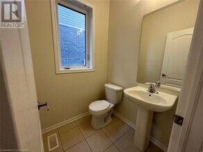 23 Amos Ave in Brantford, ON - Building Photo - Building Photo