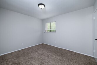 1 Ground Brier Ct in Spring, TX - Building Photo - Building Photo