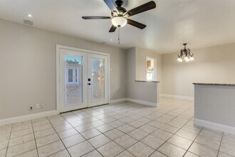 351 Valley Park Dr in Garland, TX - Building Photo - Building Photo