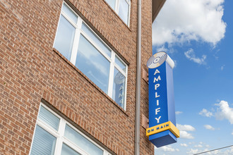Amplify on Main in Nashville, TN - Foto de edificio - Building Photo