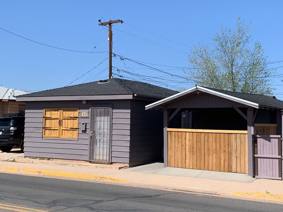 615 N Berry Ave in Winslow, AZ - Building Photo