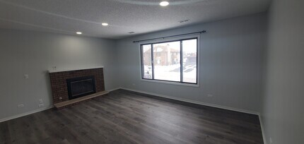 1009 Manchester Ct, Unit 1009 Manchester Ct in South Elgin, IL - Building Photo - Building Photo