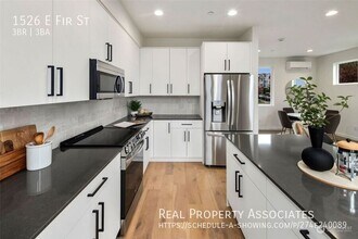 1526 E Fir St in Seattle, WA - Building Photo - Building Photo