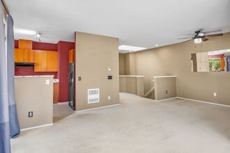 22781 SE 12th Ln in Sammamish, WA - Building Photo - Building Photo