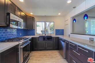 7701 Norton Ave in West Hollywood, CA - Building Photo - Building Photo