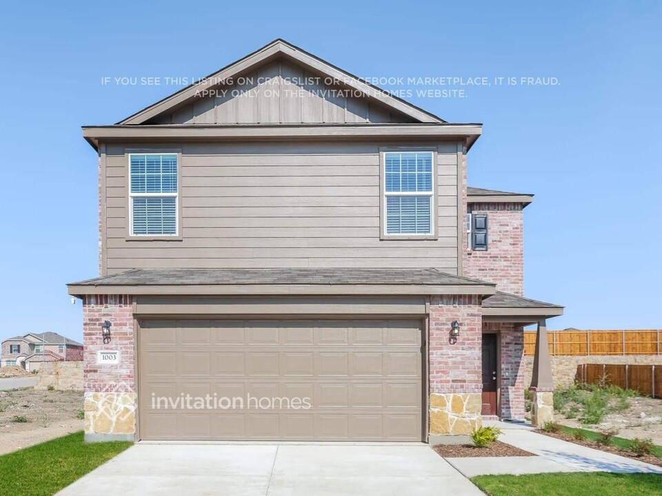 1003 Clear Dusk Ln in Forney, TX - Building Photo