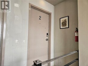 216 Parkdale Ave N in Hamilton, ON - Building Photo - Building Photo