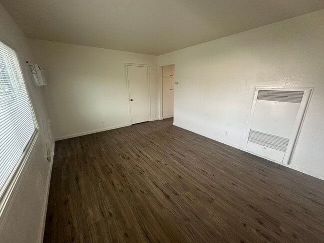 5028-5028 Thurman Way in Sacramento, CA - Building Photo - Building Photo