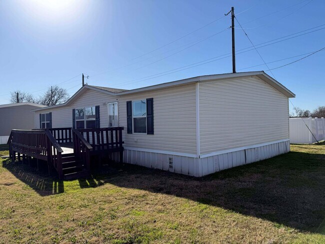 120 Parma Ct in Sanger, TX - Building Photo - Building Photo
