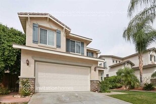 28960 Oak Hill Ln in Highland, CA - Building Photo