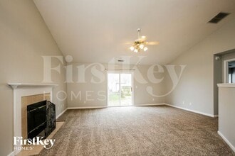 6429 Blakeview Dr in Indianapolis, IN - Building Photo - Building Photo