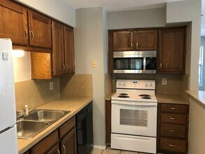 118 Maple St in Arlington, TX - Building Photo - Building Photo