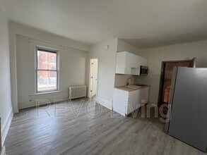 86 Church St in St Catharines, ON - Building Photo - Building Photo