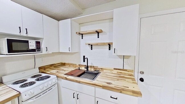 5000 3rd Ave N, Unit 2A in St. Petersburg, FL - Building Photo - Building Photo