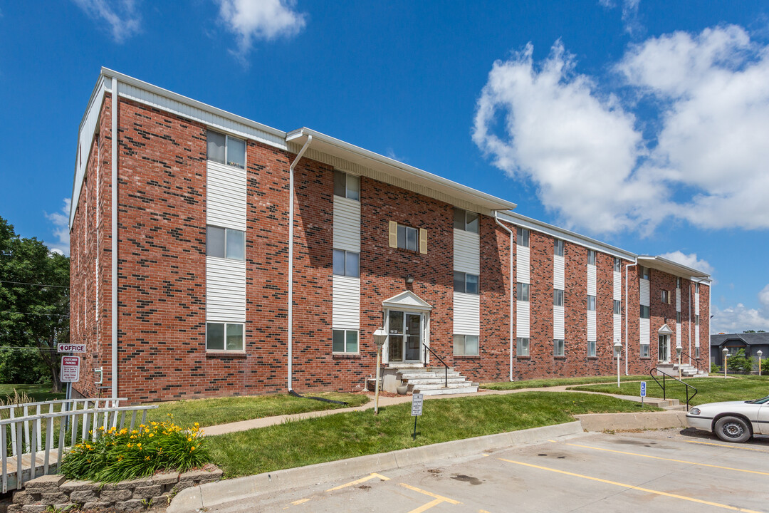 Westwood Apartments in Council Bluffs, IA - Foto de edificio