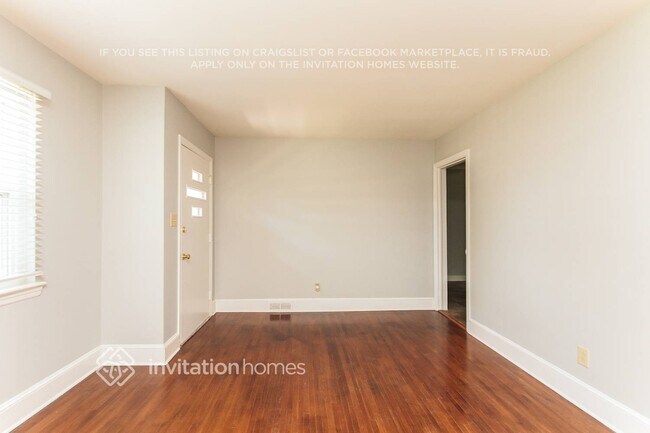 1318 Lomax Ave in Charlotte, NC - Building Photo - Building Photo