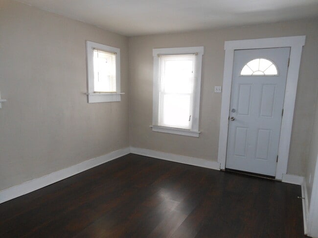 9535 Baltimore Ave in Breckenridge Hills, MO - Building Photo - Building Photo