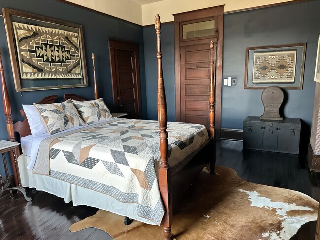 406 W 1st St in Mount Pleasant, TX - Building Photo - Building Photo