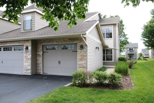 property at 957 Arvle Cir