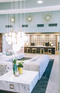 Building Photo - Skyline at Barton Creek Apartments in Austin, Texas