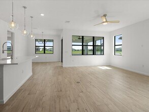 18262 Parksville Dr in Estero, FL - Building Photo - Building Photo