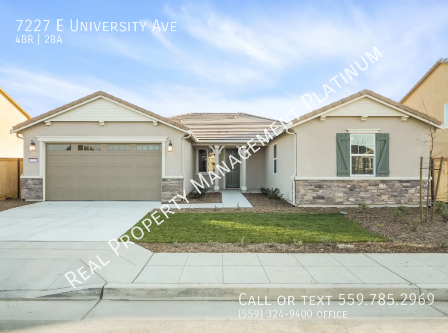 7227 E University Ave in Fresno, CA - Building Photo