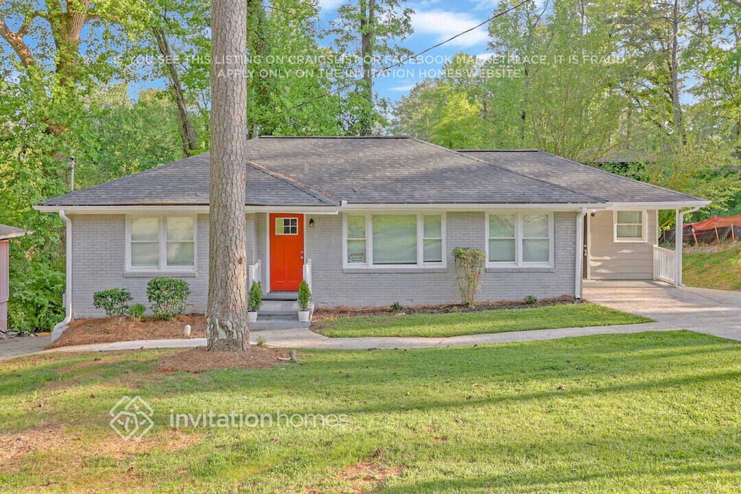 2859 Monterey Dr in Decatur, GA - Building Photo