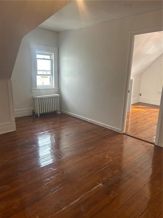 85-04 89th Ave in Queens, NY - Foto de edificio