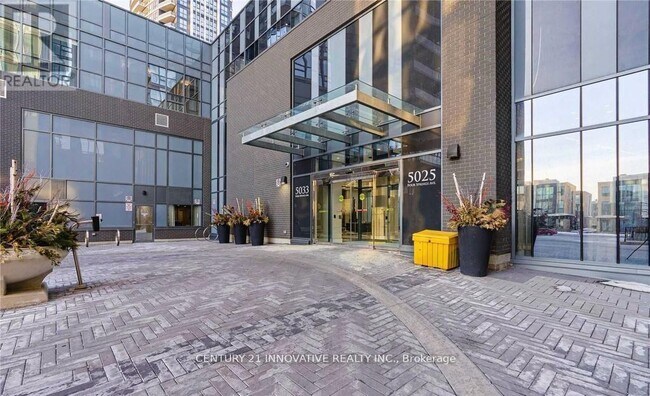 5033-5033 Four Springs Ave in Mississauga, ON - Building Photo - Building Photo