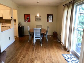 426 N Fox Hills Dr in Bloomfield Township, MI - Building Photo - Building Photo