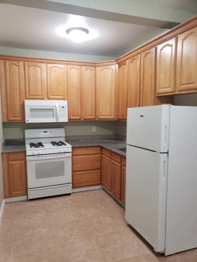1757 26th Ave-Unit -106 in Oakland, CA - Building Photo - Building Photo
