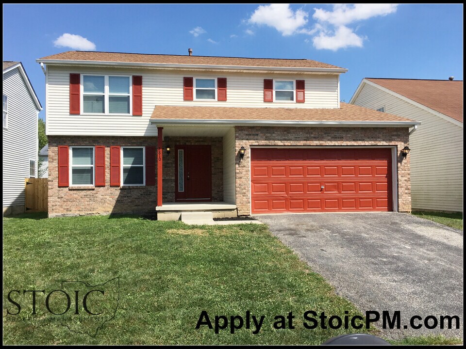 2810 Raphael Dr in Columbus, OH - Building Photo
