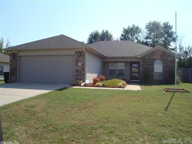 property at 25 Willow Lake Dr