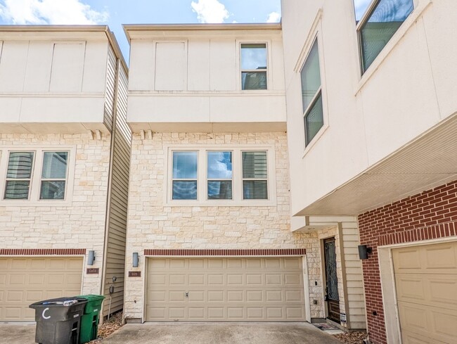 5323 Kiam St in Houston, TX - Building Photo - Building Photo