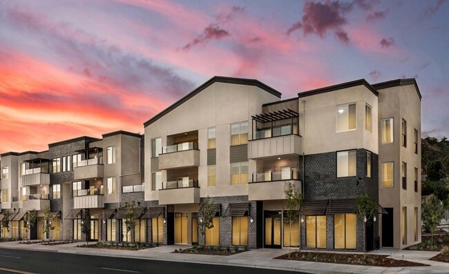 El Dorado II in San Marcos, CA - Building Photo - Primary Photo